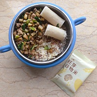 杏鲍菇肉丁盖饭 蒸山药