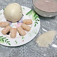 自制鳕鱼肠 大白馍 胚芽米粥