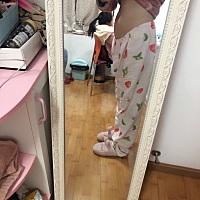 月子第11天，还有点肚子，体重已经恢复到58kg孕前的体重了。月子期间可以做什么运动吗？有宝妈知道月子...