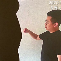从发现怀孕开始每4周拍一张照片，用蔬菜和水果表示宝贝在肚子里的大小。记录了粑粑陪麻麻一起变胖的过程...