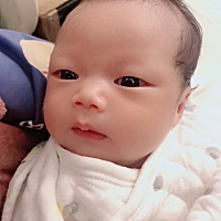 调皮小可爱快满月了😘