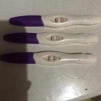 月经还有4天才来，老公一直不相信怀了，我上个月17号才来月经，月经来了12天，我现在也不知道怎么办.......