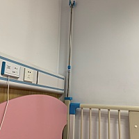 18号晚上6点多老妈打电话叫我回去，我还在逛街，说宝宝发烧40度左右了，我本来要早点回去的，可是东西太...