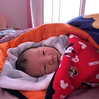 12月28号早晨八点多顺出来的 过程真的很酸爽 很庆幸开指快 所以疼痛时间短 7斤5两的男宝宝 皮肤很干净 2...