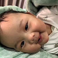 我女儿三个月体检 体重7.2公斤 身高64厘米 医生说超高超重 你们的宝宝都多高多重呀