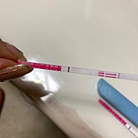 毓婷测六根都有细细的一条线，其他拍子都没有😂到底是什么情况啊，有没有情况一样的姐妹啊
