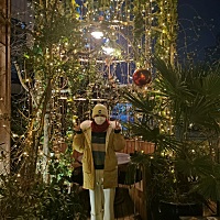 中午和老公家人一起吃饭（大爷、叔叔们），下午和老公睡了一下午（我带了一周的冬宝，没睡好，老公天天...