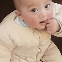 宝宝早产一个月，到现在体重都超标了，我妈真伟大，没有婆婆也挺好的😄