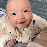 两个月啦哟