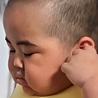 大姨妈已经迟到四天了，以前基本都固定的偶尔迟到一两天；最近一个月有吃内服的美白丸、抗衰之类的药；...