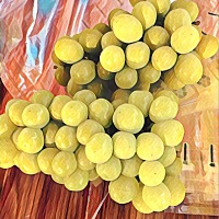 抚养费一分不拿，娃都怕她，感觉对象一家人都怕她，她回对象家里，对象父母还买菜给她吃啥的，有时还住...