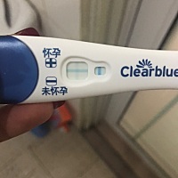 2020年12月17来的月经，今天感觉身体各种不舒服，偶尔有一点褐色分泌物，2021年1月13早上没忍住测了一下...