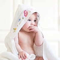 婴儿的成长不是线性的。 大多数婴儿在第一年会经历多个猛长期。 在每个猛长期过后， 你可能发现一夜之间...