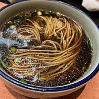 平安是福，健康是福，知足是福，生活在那个你熟悉的环境是福，一家人👪相安无事的守在一起，便是福�...