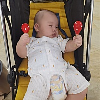 从生完到现在3个多月，宝宝月子跟月嫂，出月子一直是我婆婆跟我妈晚上两个人轮流带，我跟孩子睡一起我睡...