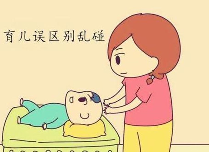 如今很多传统习惯确实已经不适合现在的育儿方式了，甚至还会造成负面影响。那传统育儿误区有哪些呢？宝妈们是否中招了呢？