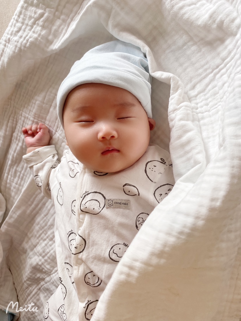 三个月我去打针哦