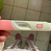 备孕半年了，伴随着每一次检测的失望，这次终于迎来了喜悦，很开心🥳，祈祷是安全的，🙏🙏🙏！