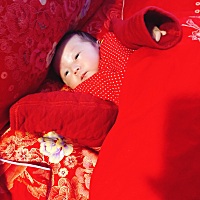 19号出生的女宝宝，怀孕时爸爸心心念念的小情人，刚出生就因为喝了羊水，呼吸不均匀，加上脑部轻微缺氧...