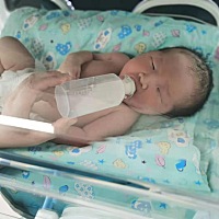 2月1日的小公主，刨宫产，7.5kg，三胎如我所愿生了个👧🏻，哥哥姐姐爸爸欢喜得不得了，人生圆满