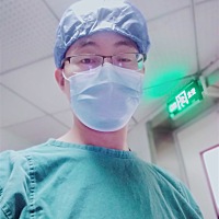 昨天7:53诞生男宝一枚6.9斤，进产房到生产历时8小时，全程陪伴，一直以为女宝，却是男宝，这个不重要重...