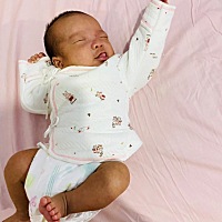 11.23号收获的爱笑好动的baby