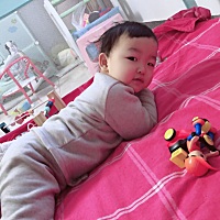 [爱心]孩子，真的是让人倍感温暖的存在。 在她17个月的一次睡前，我尝试说，我们今天不喝了吧，妈妈疼。...