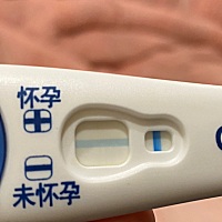 帮我看下我这个有吗，我看着像有，我老公非说没有，还一个劲安慰，推迟五天了