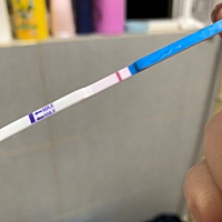 推迟12天了，测了好几次都没怀，姐妹们帮忙看一下，