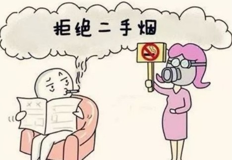 1、避免暴饮、暴食
胃内容物越多，就越容易反流至食管，而少量多餐、低脂低糖的饮食方法能明显减轻反流症状的程度和频率。
2、这些食物要远离
茶、咖啡中含有的咖啡因会使食道扩约肌松弛，碳酸饮料可导致腹胀，都会加重胃酸反流；辣椒、胡椒、芥末类的香辛料等，都属于刺激性较强的食物，胃不舒服的准妈妈就不要食用了。
3、拒绝二手烟
孕妈妈不仅自己不能吸烟，远离二手烟、三手烟也很重要！因为烟草里的成分不仅会增加胃酸分泌，加重反酸、烧心，对宝宝的发育也会产生不良影响。