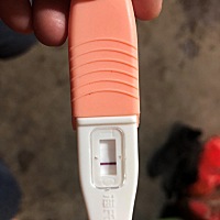 大家帮帮忙看一下，这是怀孕了么