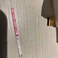 姐妹们没怀孕吧 大姨妈一个周没来了好担心
