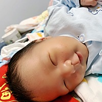 看你笑的这么可爱，骨开七指不算什么，刨腹产也不算什么了，为你留下人生中第一个疤痕，只要看见这样的...
