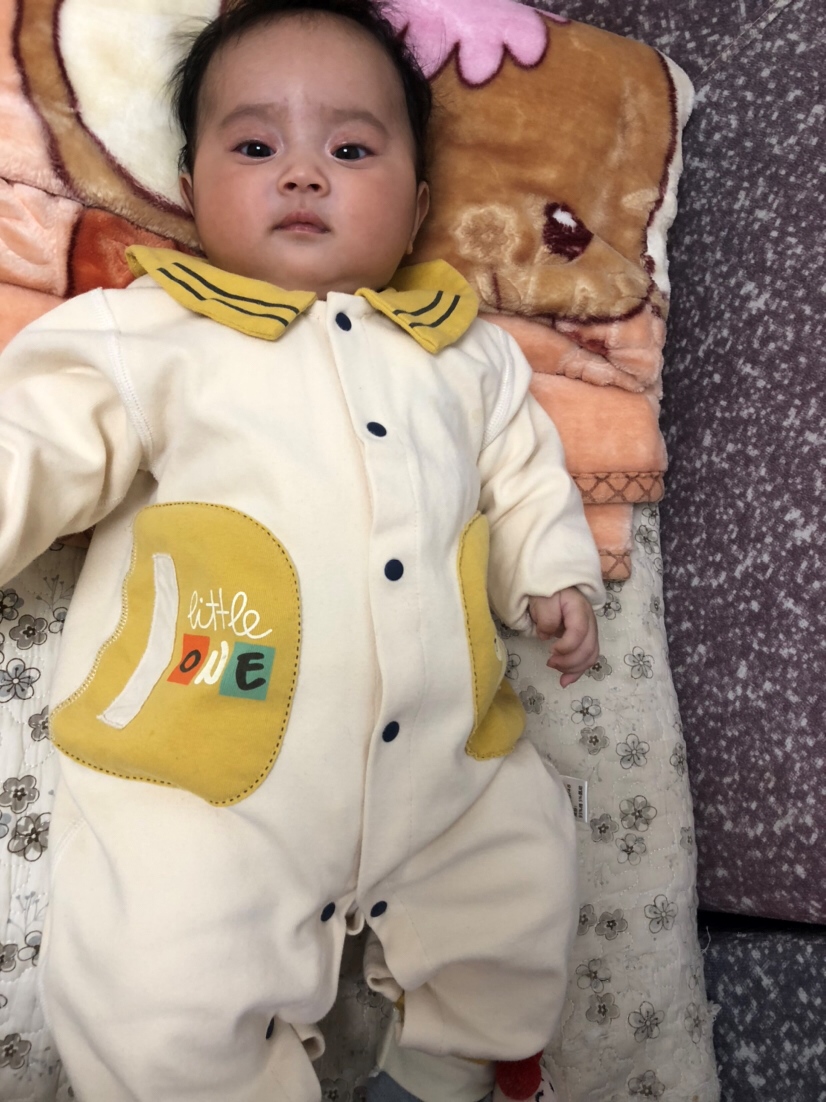 一百天了。 要被剃小光头了。