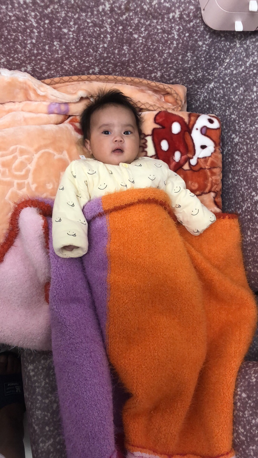 三个月了。我们看起来越来越水灵了