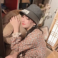 和小姐姐鬼屋密室逃脱也去了，奶茶也喝了，电影也看了，我们都有弟弟，你们家里有么  4.15以前嗨皮