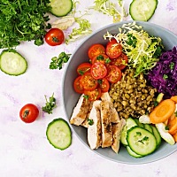 ①、‭‮色颜‬‬齐全：红黄绿白黑，不同的颜色代表着不同的营养。 ②、二八比例：‭‮02‬‬%是肉，80%...