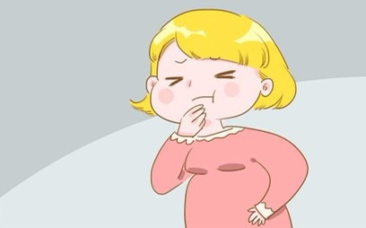 2、头晕乏力
孕早期有的孕妈还会出现头晕眼花、乏力等症状，尤其是在站起时和热的环境中更易发生。除了体内激素变化的影响，还和孕妈食欲不佳造成了低血糖有关。当出现这种症状时，孕妈除了要好好休息，保证充足的睡眠，还要多补充营养。高蛋白质、多维生素、含丰富无机盐的饮食能够加快身体的造血功能，改善低血糖。如果孕妈总是出现这种症状，需要及时就医检查。