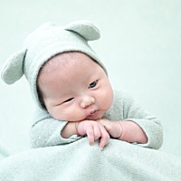 马上你就出生一个月啦 恭喜你我的宝贝。 我得珍惜你还是一个宝宝的时候，就这么几年 这种高需求的带娃，...
