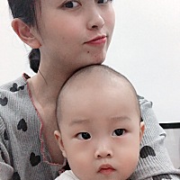 我宝贝儿子，好乖的