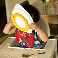 新手宝妈在照顾宝宝的时候总是会因为经验的匮乏而出现手忙脚乱的情况，孩子哭了，闹了，渴了，饿了等等...