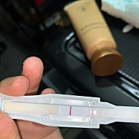 大家帮我看看怀了没  今天应该来姨妈但是没来  实物有印得  一点力气都没有