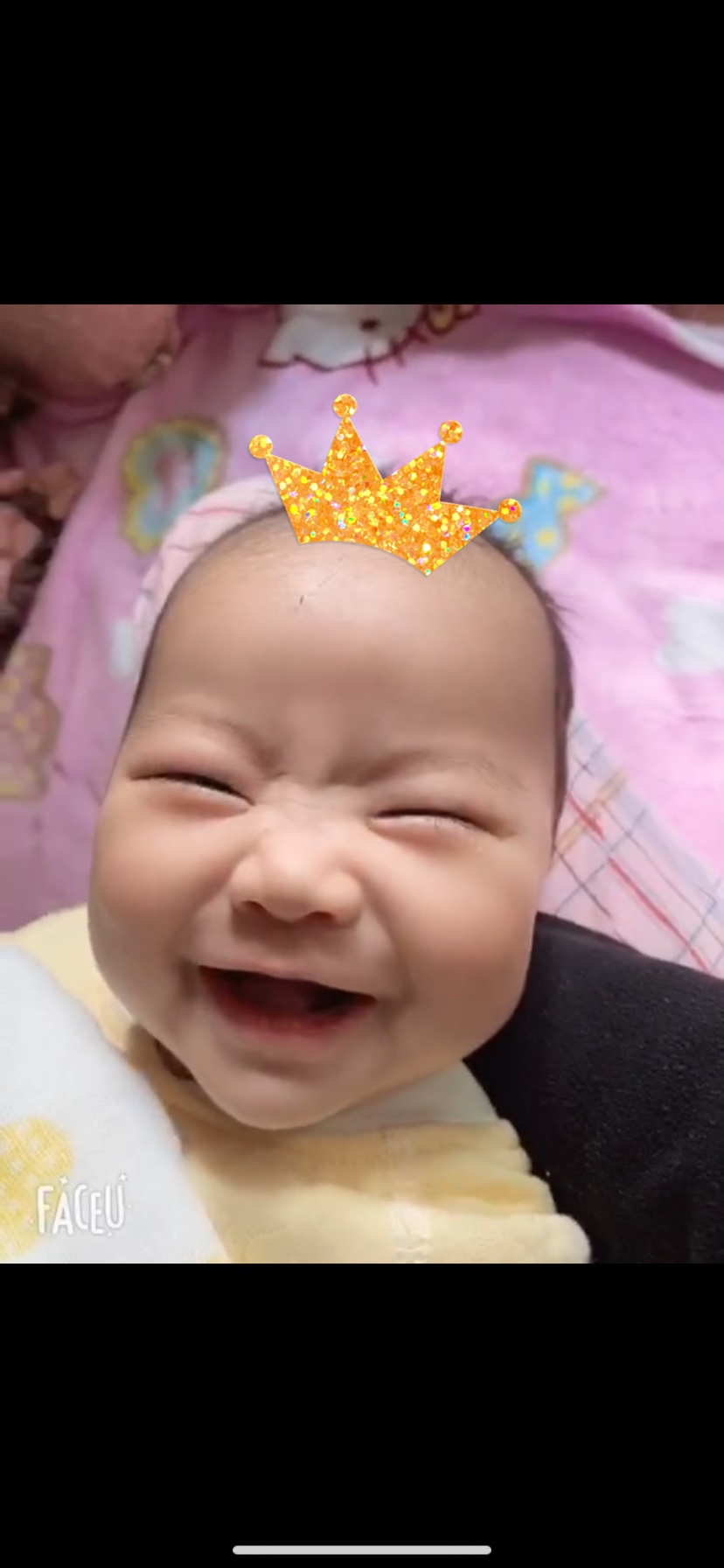 谢谢你天使小公主。不哭不闹坚强的宝宝。除了有一点胆小你是一个让爸爸妈妈融化的孩子。我们都爱你。希望你健康快乐 吉祥。看到你再累再多的委屈都没有了。姥姥姥爷也是你的坚强后盾。希望你来到我们家给我们带来希望和快乐。谢谢你选择我们。
