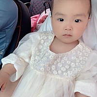 我家大眼萌妹 就是快一岁了不会走还可瘦