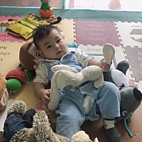 姐妹们，分享一下生两个娃后的经历。一定在孕期不要贪冰。小宝宝身体棒最重要的是肠胃好，如果孕期吃了...