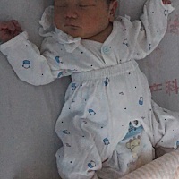 平平安安健健康康快快乐乐的长大！