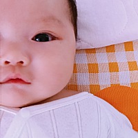 会聊会玩会笑 会认妈妈了 可爱的人类幼崽