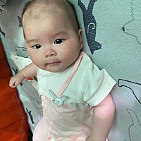 我觉得我闺女是世界上最漂亮可爱的娃哈哈哈哈哈哈太爱了