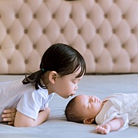 这辈子生娃的任务暂时完成，(因为我喜欢孩子还有可能再生)以后我要做个想买就买，走路带风，谁都羡慕的...