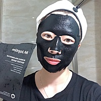 我皮肤一到夏天就油光满面  敷这款面膜油光改善很多哦 太开心了🥳